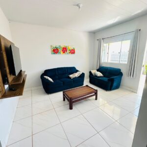 🏡 CASA À VENDA – RESIDENCIAL ALPHAVILLE | VILHENA/RO Uma excelente oportunidade para quem busca espaço, conforto e uma ótima área de lazer! ✨ 💰 R$ 358.000,00 ✅ 02 quartos ✅ Sala ✅ Cozinha ✅ Banheiro ✅ Área construída de aproximadamente 160 m² ✅ Terreno com 306,25 m² — 12,25 x 25 m ✅ Piscina ✅ Espaço gourmet com churrasqueira ✅ Amplo espaço externo 📍 Rua 7608, nº 3977 – Residencial Alphaville, Vilhena/RO 📚 Próximo à Faculdade Santo André, FASA e UNINASSAU 📲 Agende sua visita! Gustavo Vilas Boas Corretor de Imóveis CRECI-RO 3943 📞 (69) 98143-2898 #CasaAVenda #VilhenaRO #ResidencialAlphaville #ImoveisVilhena #CasaComPiscina GustavoVilasBoas CorretorDeImoveis